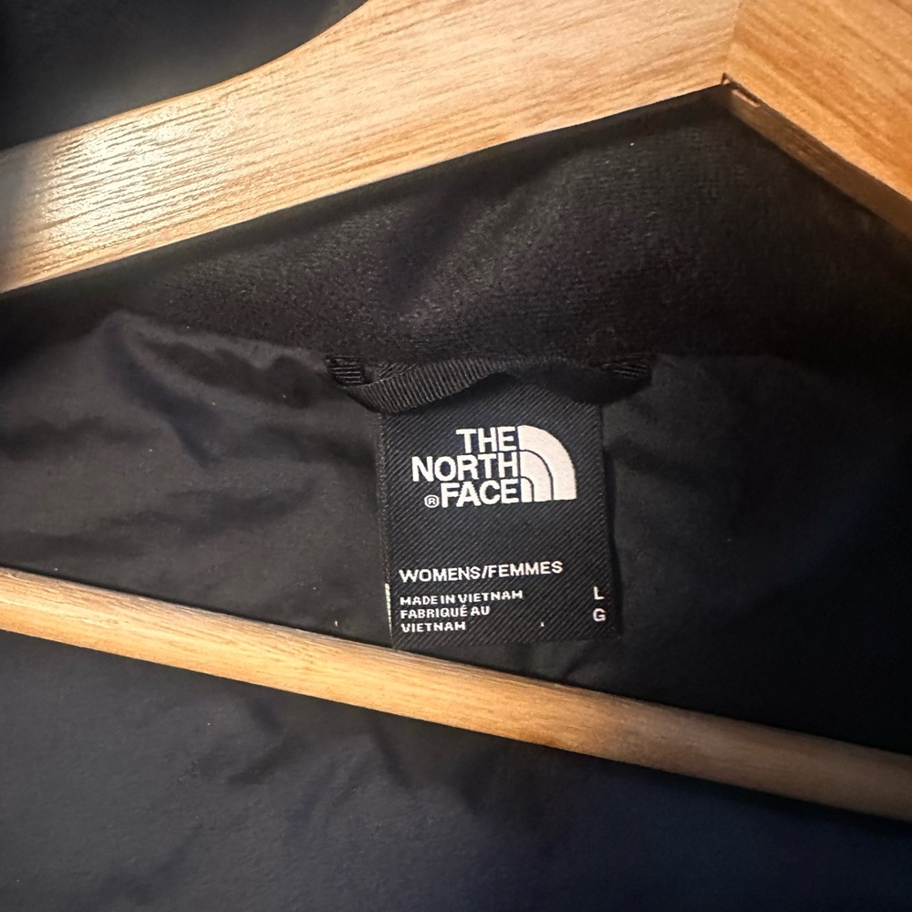 The North Face Women's Black Jacket - Picture 3 of 3